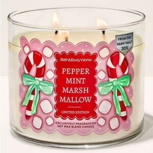 NWT Bath & Body Works Peppermint Marshmallow Candle From The Vault 2015
